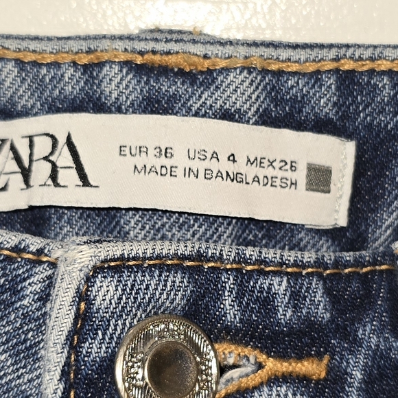Zara Classic Blue Denim Pants - Picture 3 of 3